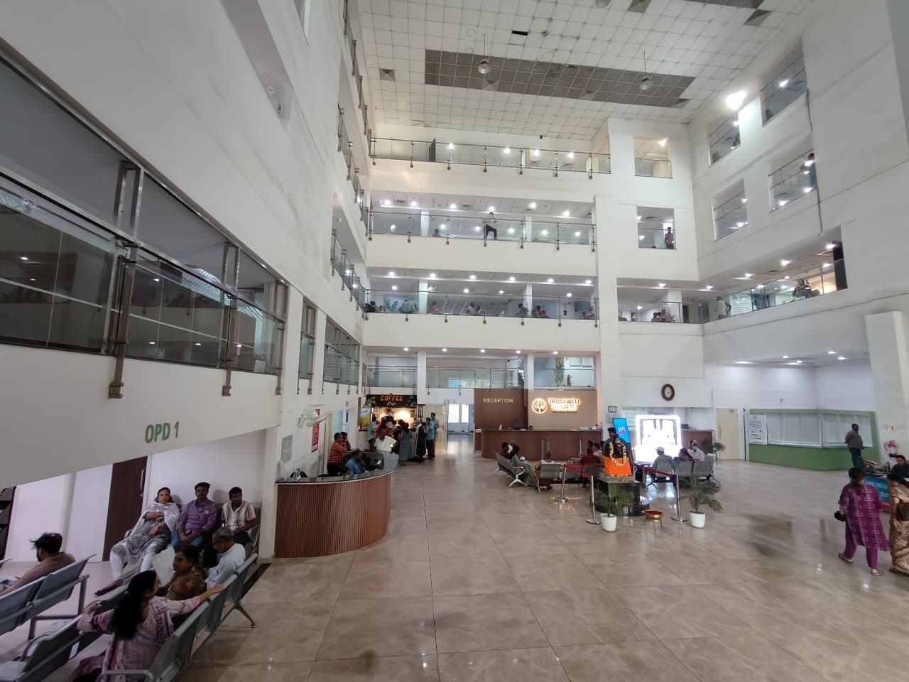 Main Reception & Entrance Hall